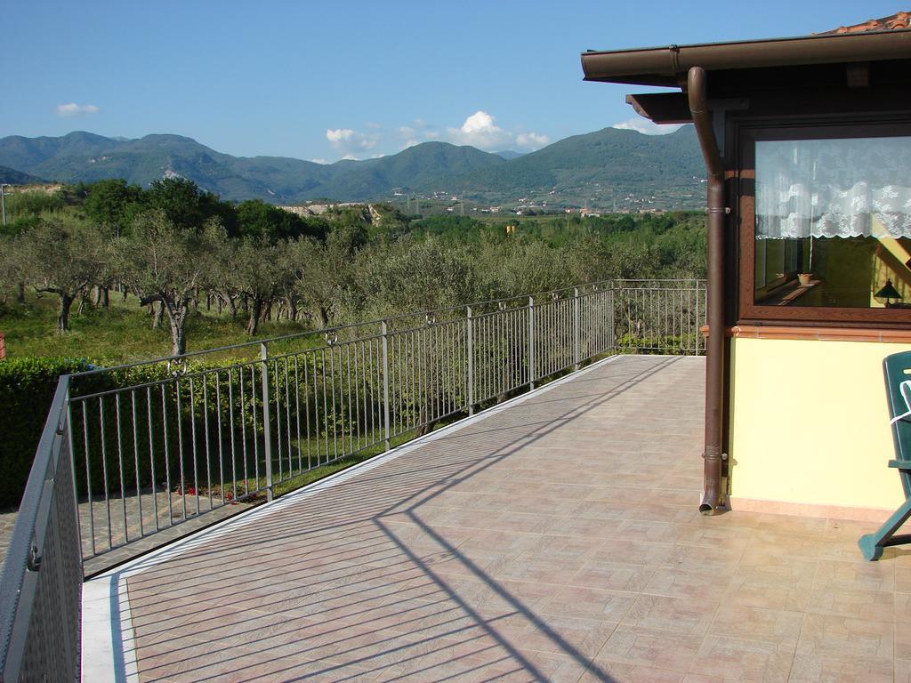 Azienda Agricola Carbone Cosimo Guest House Montecorvino Pugliano Exterior photo